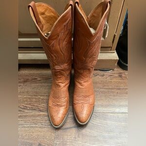 J Chisholm Mens Boots size 9D